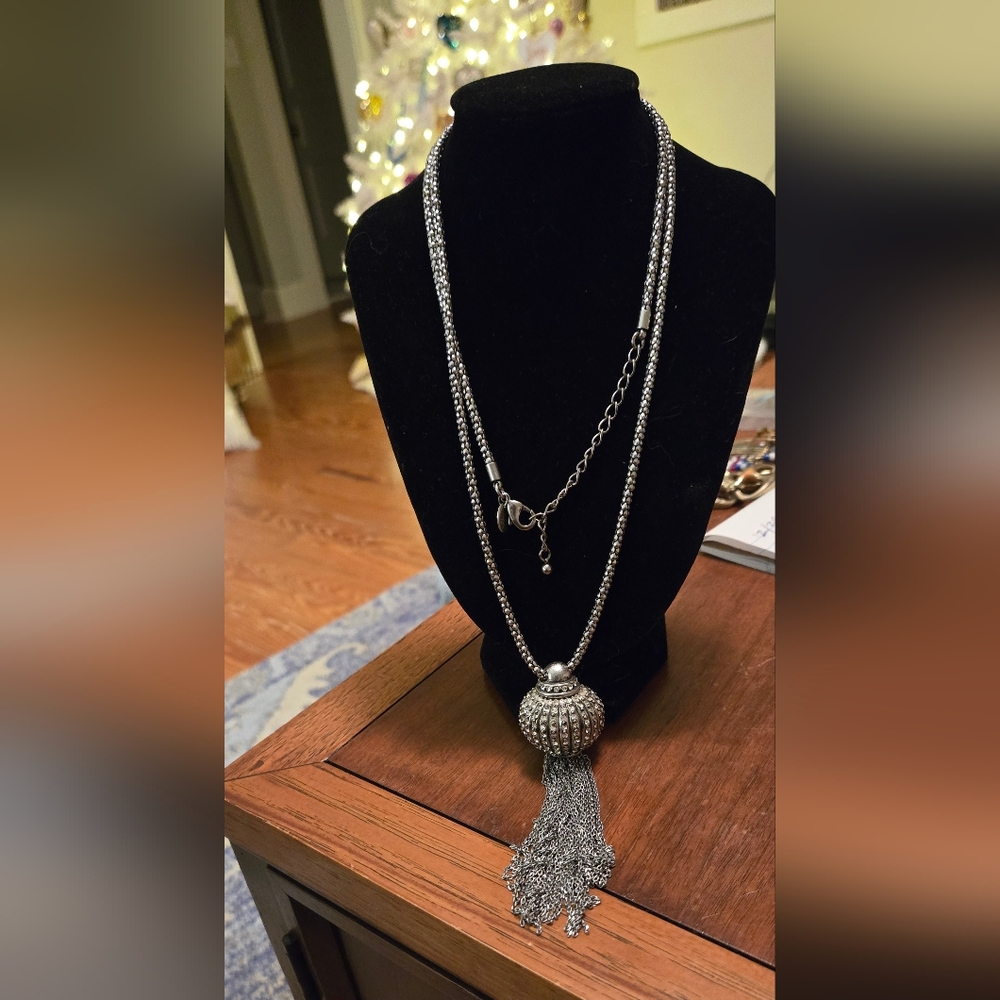 Lia Sophia "Morocco" Silver Tone w/Cut Crystals Tassel Necklace 32-35"
